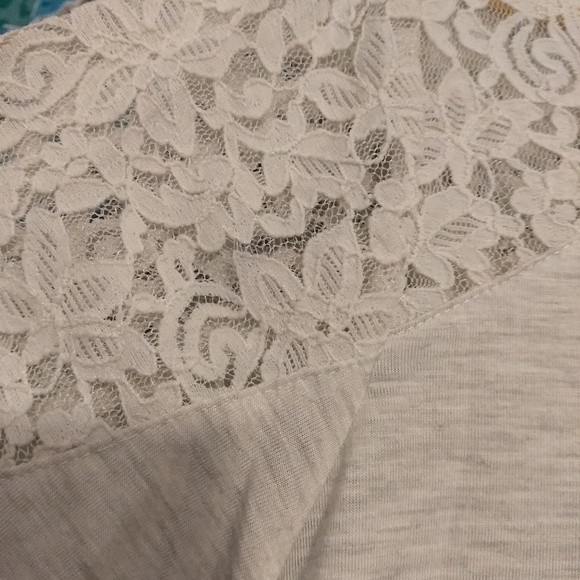 Lace Detail 3/4 Sleeve Raglan Top Size 3 Runs Small - Picture 4 of 8